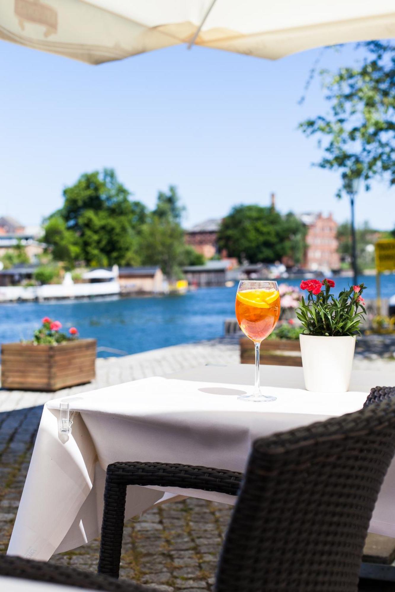 Der Insulaner - Hotel & Restaurant Malchow  Exterior photo